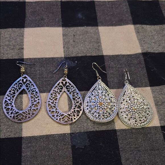 Chic Silver Teardrop Earrings Set - Picture 1 of 9